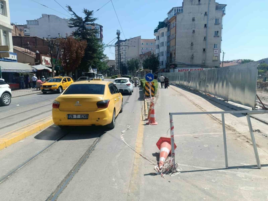 Halkevi inşaat bölgesinde ulaşım kargaşası