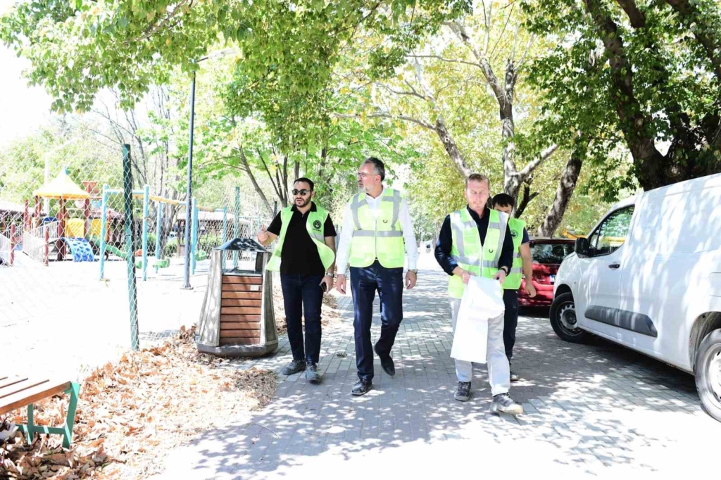 Başkan Erol, Kestel’in kalbi Aile Parkı’ndaki çalışmaları inceledi