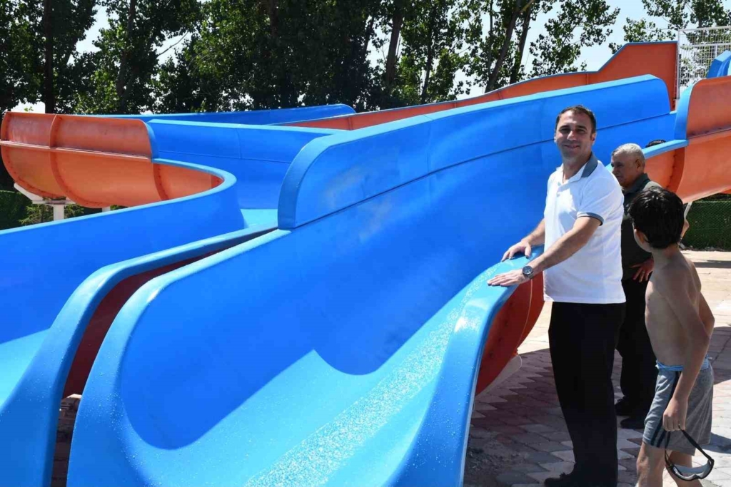 Beylikova’da aquapark ve yüzme havuzları yeniden hizmete açıldı