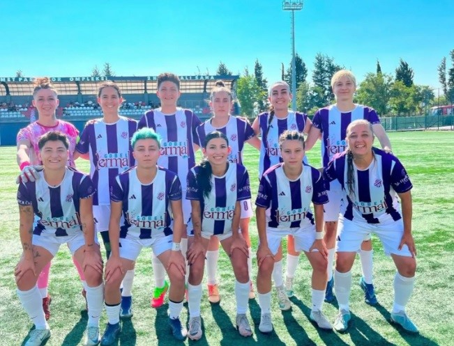 Tavşanlı’da kadın futbolunda sezonu namağlup tamamladı