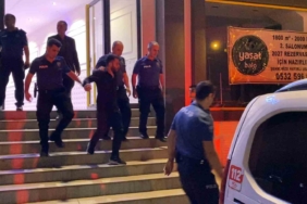 Düğünde çalınan şarkıyı beğenmeyen iki grup arası bıçaklı kavga: 3 yaralı