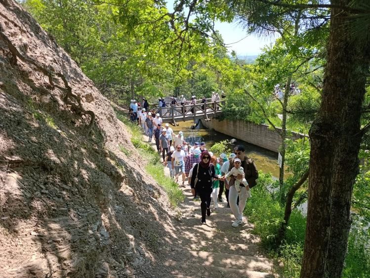 Küçükelmalı’da çevre için anlamlı yürüyüş