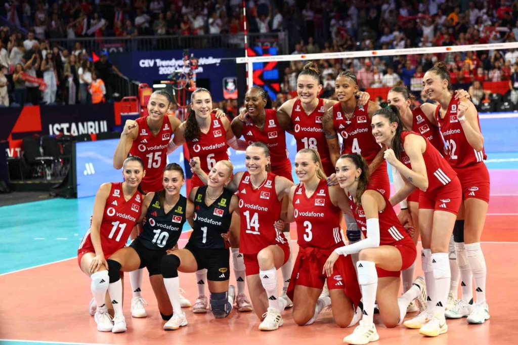 A Milli Kadın Voleybol Takımı, Avrupa Şampiyonası’na galibiyetle başladı