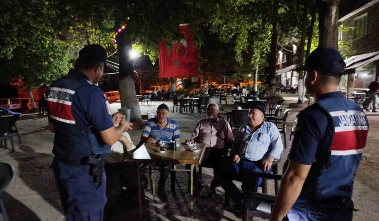 Bilecik’te biçerdöver operatörleri ve tarla sahiplerine yangın uyarısı