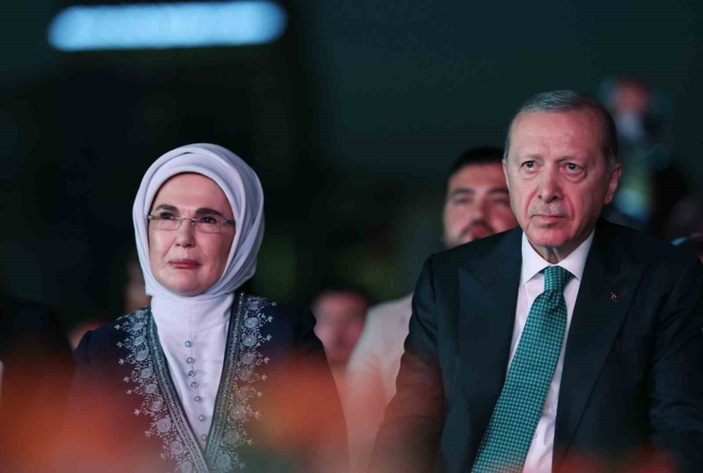 Cumhurbaşkanı Erdoğan: "Allah ömür ve sağlık verirse daha nice yıllar Türkiye’ye hizmet mücadelesi içinde olacağım"