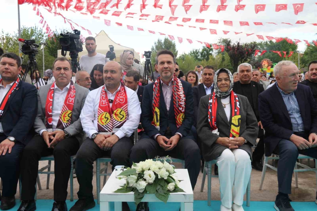 Bakan Bayraktar: "Önümüzdeki birkaç ay içerisinde Akkuyu’dan ilk elektriği üreteceğiz"