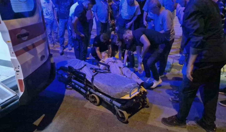 Eskişehir’de motosikletin çarptığı yaşlı adam hastaneye kaldırıldı