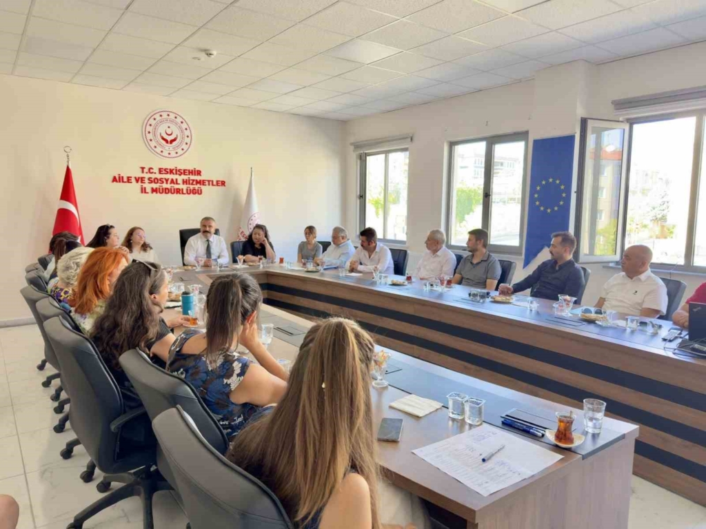 Acil durumlar sonrasında sunulacak psikososyal destek hizmetleri değerlendirildi