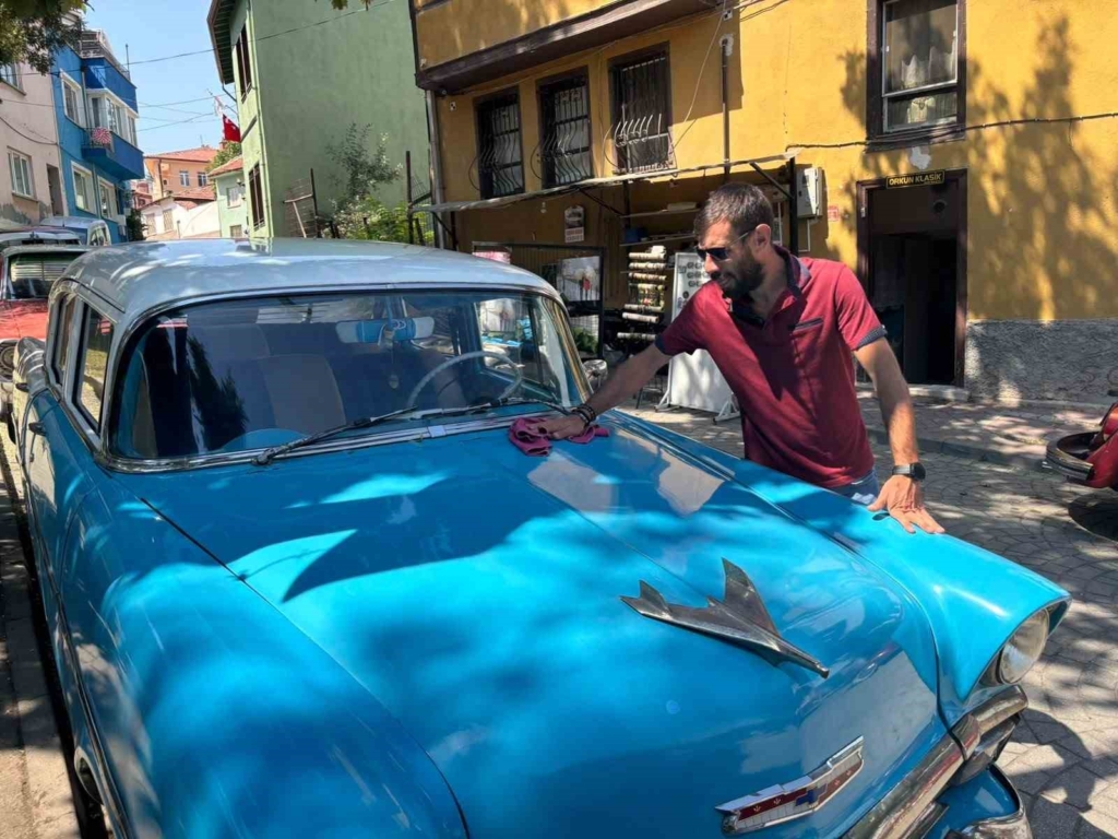 Miras kalan hobisiyle 15 yıldır eskiyi yâd ettiriyor