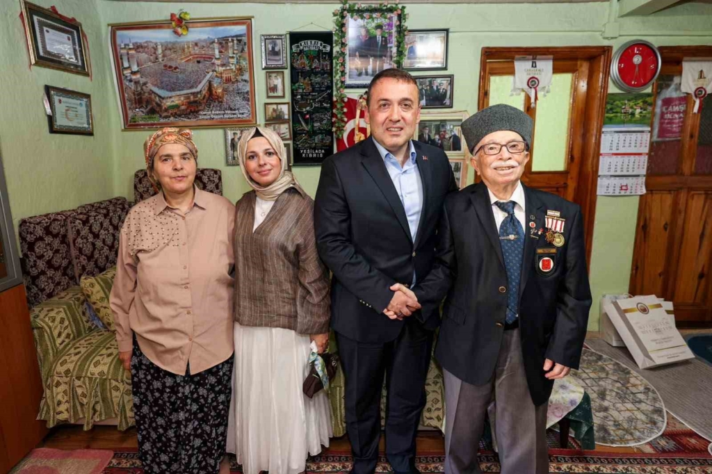 Bilecik Valisi Sözer Kıbrıs gazileri ile bir araya geldi
