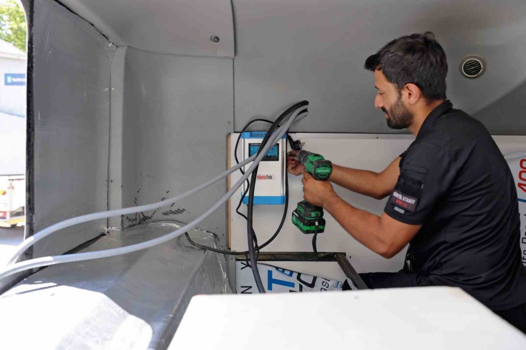 Büyükşehir’den afetlere hazır iki yeni mobil araç