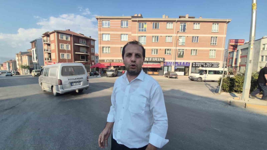 Motosikletin çarptığı 16 yaşındaki kız yoğun bakımda, acılı baba yola çözüm bekliyor