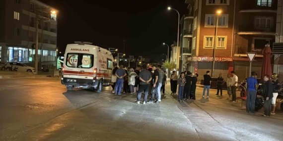 Eskişehir’de motosikletin yayaya çarptığı kazada 2 kişi yaralandı