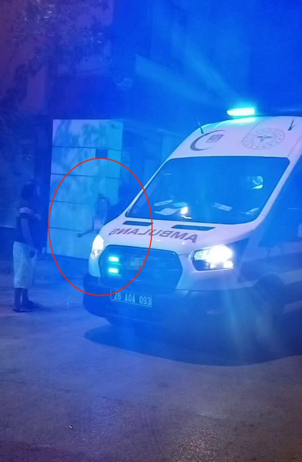 Çiğ köftecide tartışma karakolda bitti, sinir krizi geçiren kadın hastaneye kaldırıldı