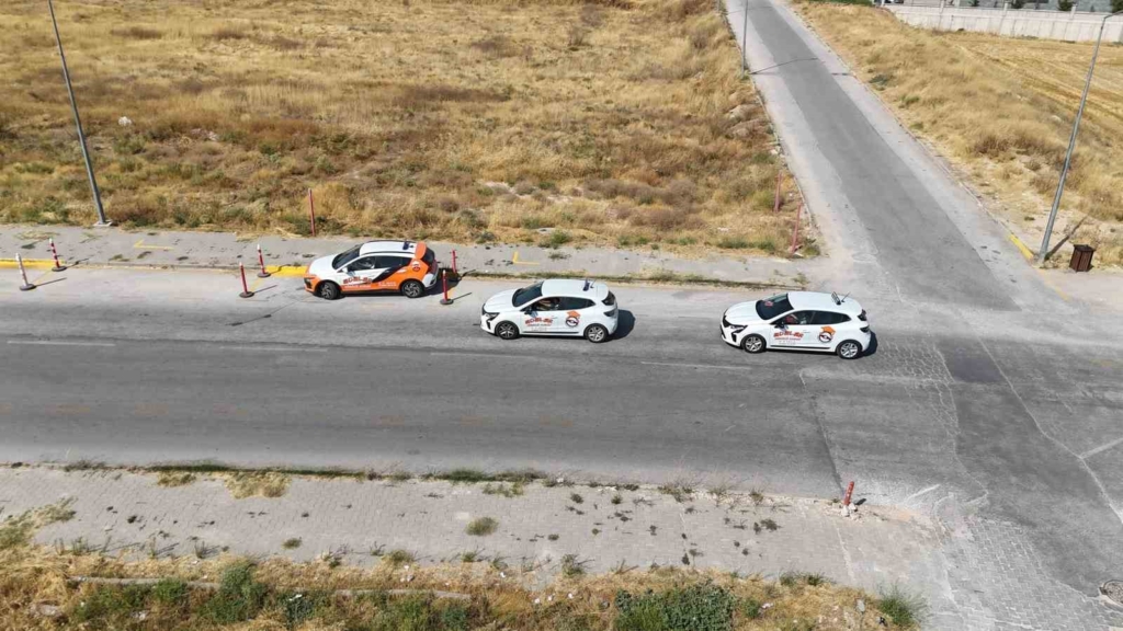 Ehliyet sınavlarında sabit parkur dönemine son