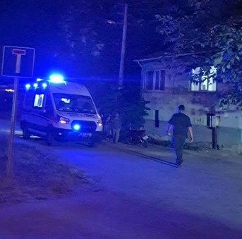 Eskişehir’de olaylı gece: Sinir krizi geçiren kadının bağırış sesleri sokağı inletti