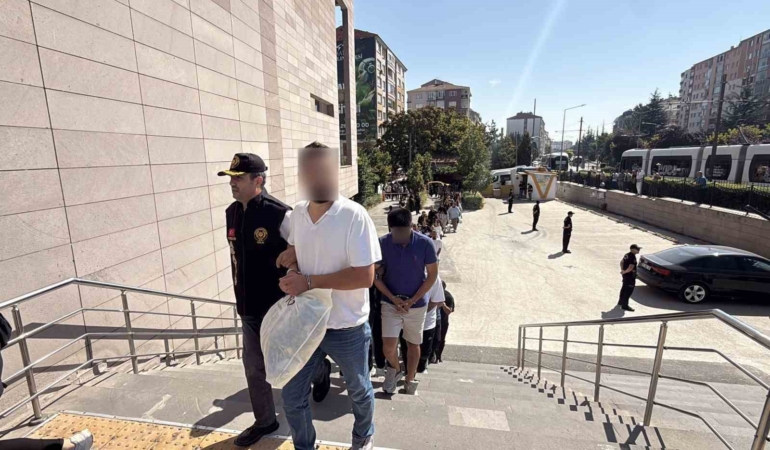 Eskişehir merkezli 19 ilde modem dolandırıcılığı operasyonu: 53 tutuklama