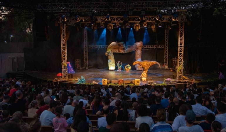 64. Uluslararası Bursa Festivali ilk kez çocuklara özel gösteri sundu