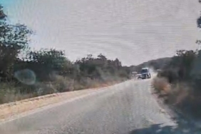 Hatalı sollama yapan hafriyat kamyonu kamerada