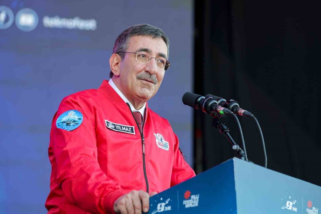 Cumhurbaşkanı Yardımcısı Yılmaz: "Mavi Vatan’daki haklarımızı tavizsiz bir şekilde koruyacağız"