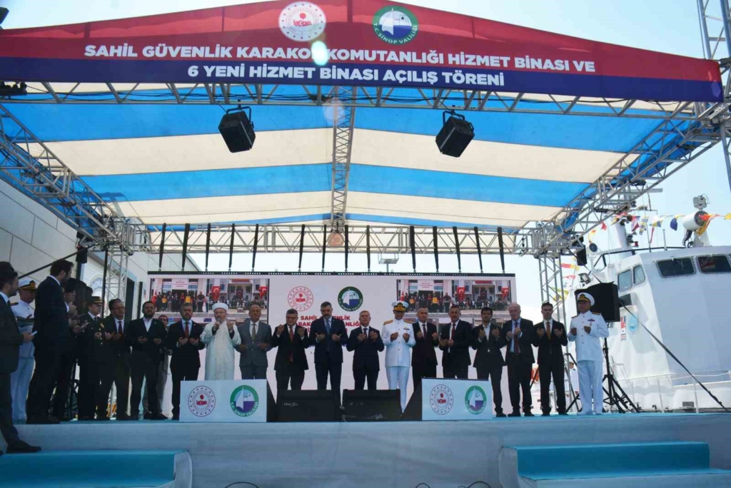 Bakan Çiftçi Sinop’ta 525 milyon TL’lik yatırımları açtı: "Devlet vatandaşına daha hızlı ulaşacak"
