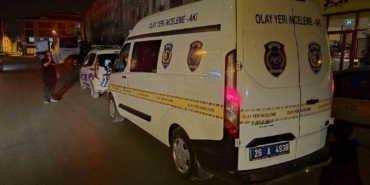 Kalp krizi geçiren şahıs ambulansta hayatını kaybetti