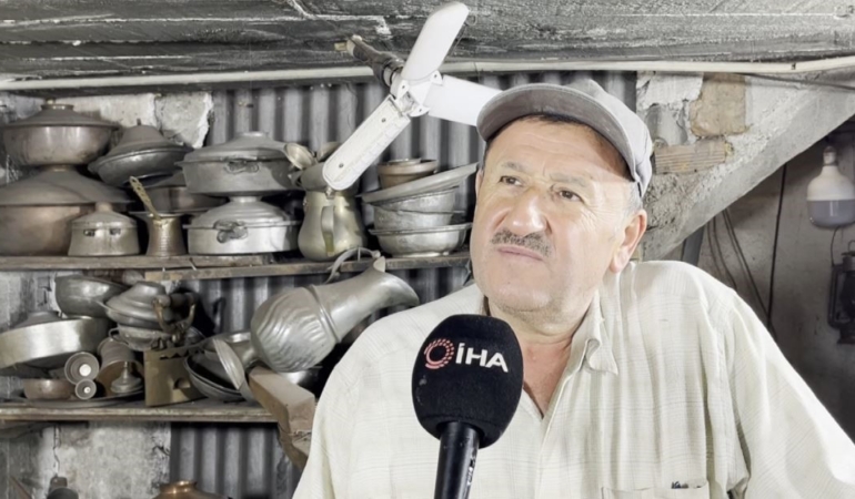 Dördüncü kuşak kalaycı Ramazan Kalaycı, 50 yıldır ateşin başında