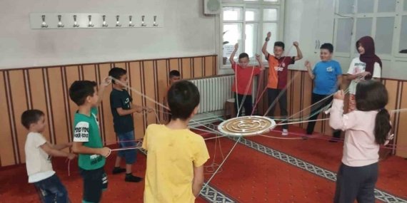Şuhut’ta Yaz Kur’an Kursu öğrencilerine "Dijital Köprüler" etkinliği