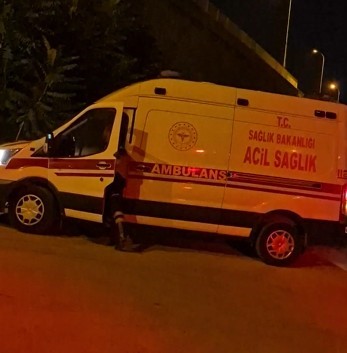 Eskişehir’de olaylı gece: Sinir krizi geçiren kadının bağırış sesleri sokağı inletti
