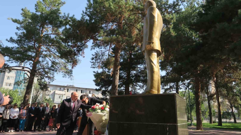 Kırgızistan’da 30 Ağustos Zafer Bayramı kutlandı