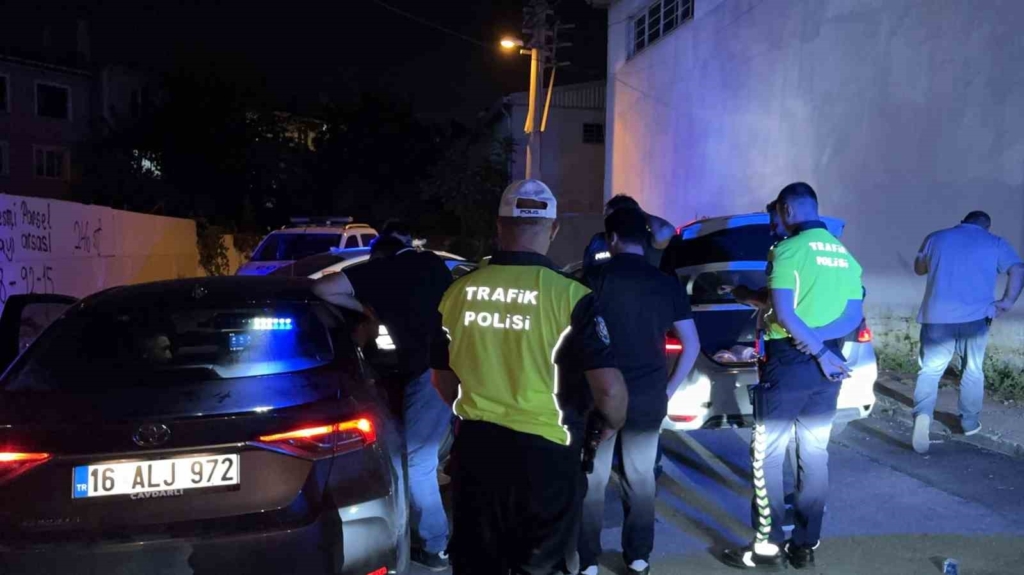 Çalıntı araçla 10 kilometre kaçtı, 380 bin TL ceza yedi