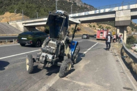 LPG tırı ile traktör çarpıştı: 1’i ağır 2 yaralı