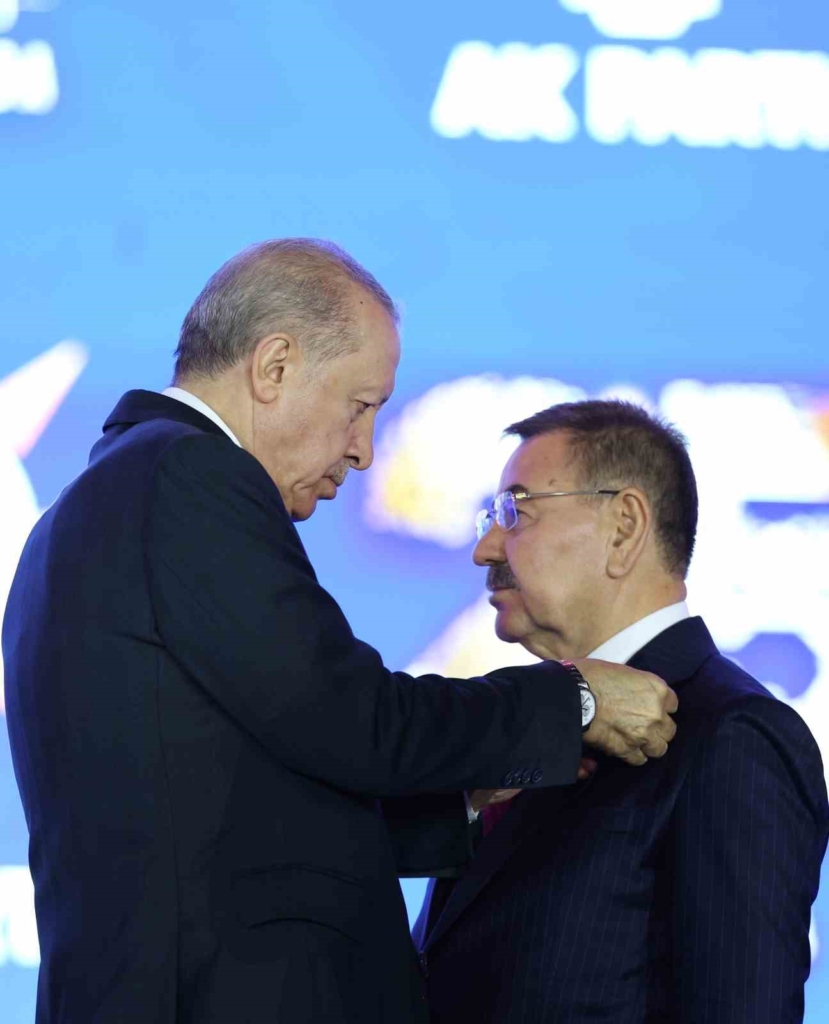Cumhurbaşkanı Erdoğan: "Allah ömür ve sağlık verirse daha nice yıllar Türkiye’ye hizmet mücadelesi içinde olacağım"