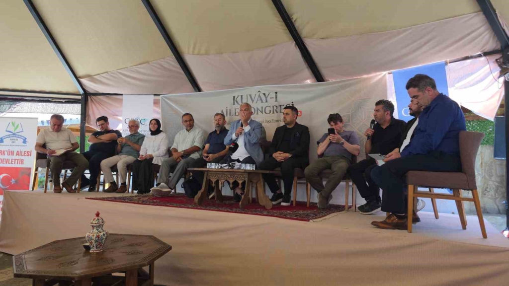 Kütahya’da "Kuvây-ı Aile Kongresi" düzenlendi