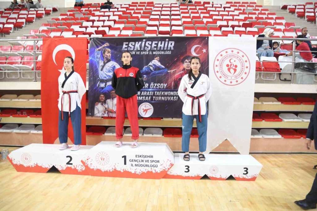Eskişehir’de 2’inci İller Arası Taekwondo Poomsae Turnuvası heyecanı