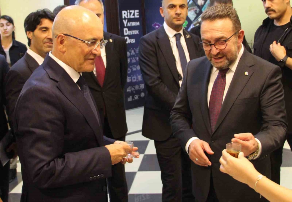 Bakan Şimşek Rize’de