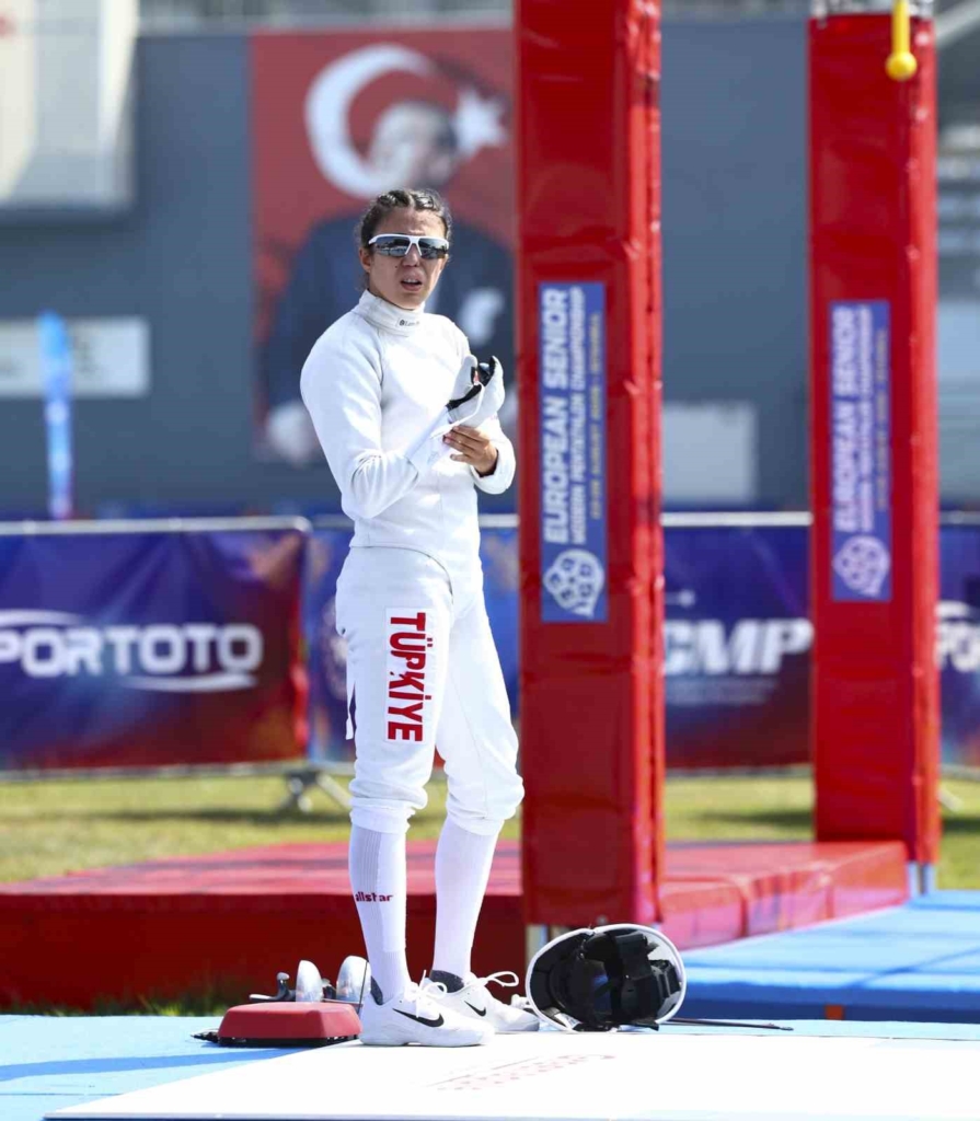 Milli pentatlet İlke Özyüksel Mihrioğlu, Avrupa Şampiyonu oldu