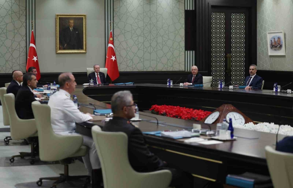 Cumhurbaşkanı Erdoğan başkanlığında gerçekleştirilen Yüksek Askeri Şura toplantısı sona erdi.