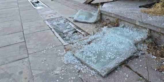 Hatboyu Caddesi vandalların hedefi oldu