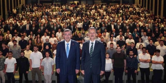 Cumhurbaşkanı Yardımcısı Yılmaz: "Savunma sanayiinde hedefimiz en kısa sürede ülkemizi ilk 10 ihracatçı ülke arasına sokmak"