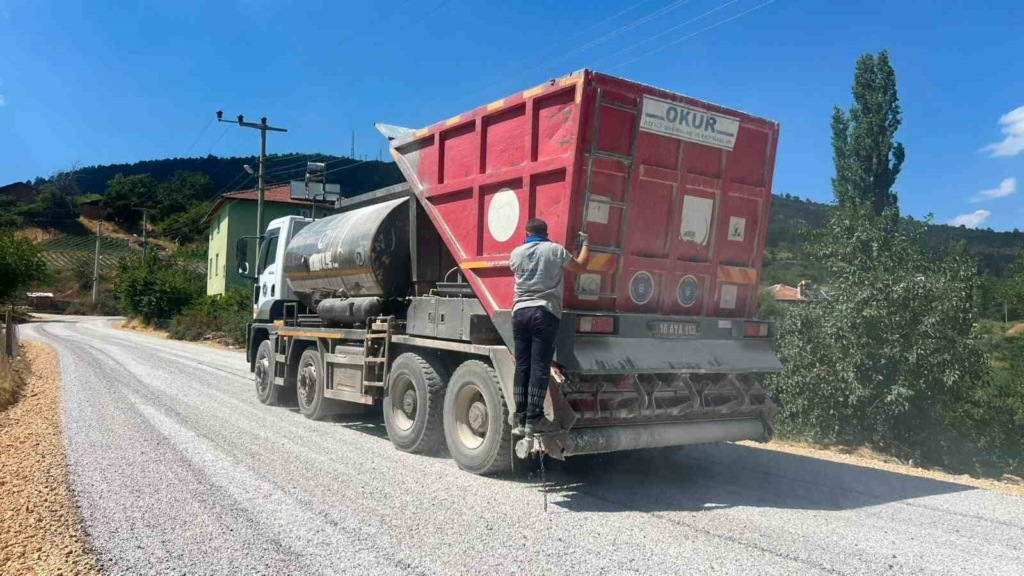 Büyükşehir Keles’te ulaşım kalitesini artırıyor