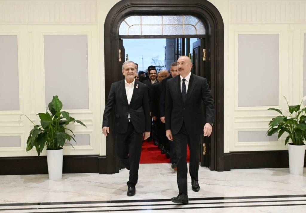 Azerbaycan Cumhurbaşkanı Aliyev, İran Cumhurbaşkanı Pezeşkiyan ile Bişkek’te görüştü
