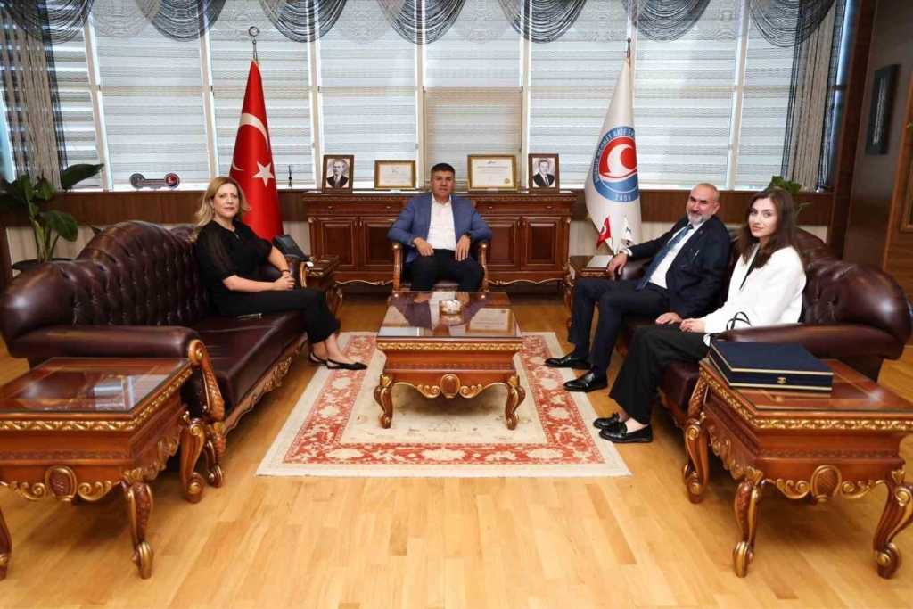 Türkiye-Çin İş Birliği için ’Üniversite-Dernek’ buluşması