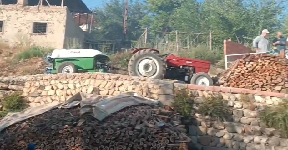 Malatya’da korkutan yangın: 2 ahır ile bir evin çatısı yandı