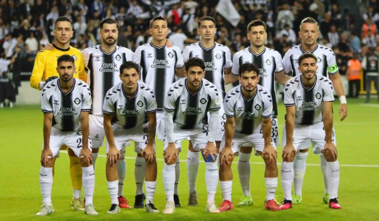 Altay, kayyımla karşı karşıya