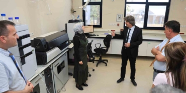 BUÜ’nün laboratuvarları tam kapasite ile sektörün hizmetinde