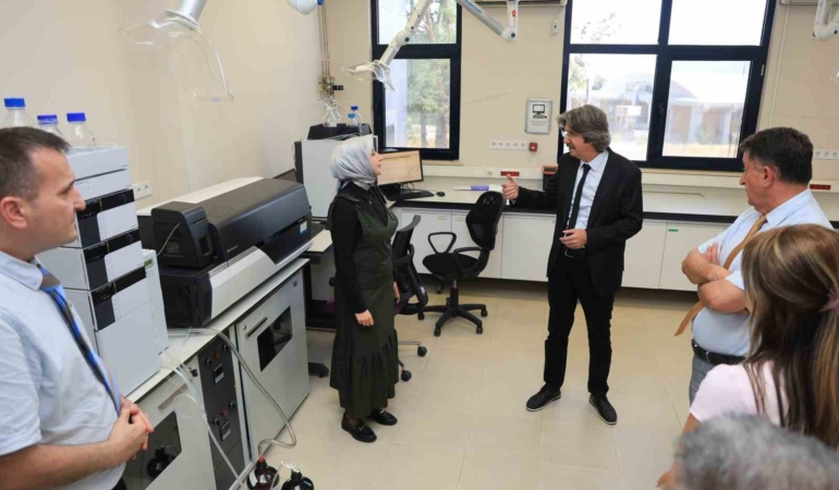 BUÜ laboratuvarlarını sektör ve akademinin kullanımına açıyor