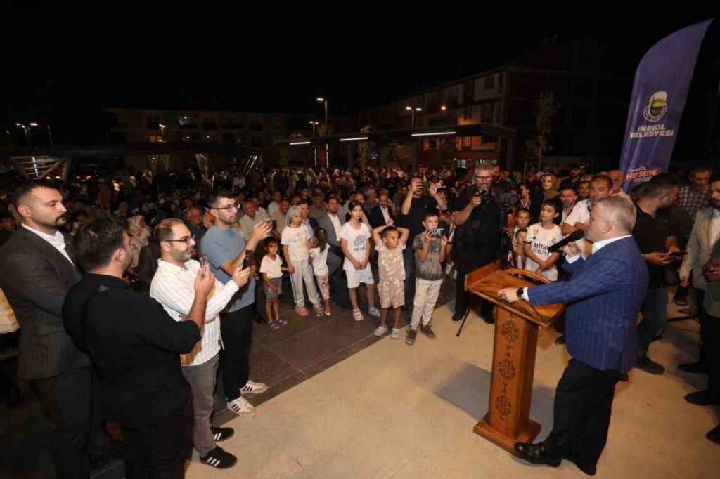 Alanyurt meydanı coşkulu törenle hizmete açıldı