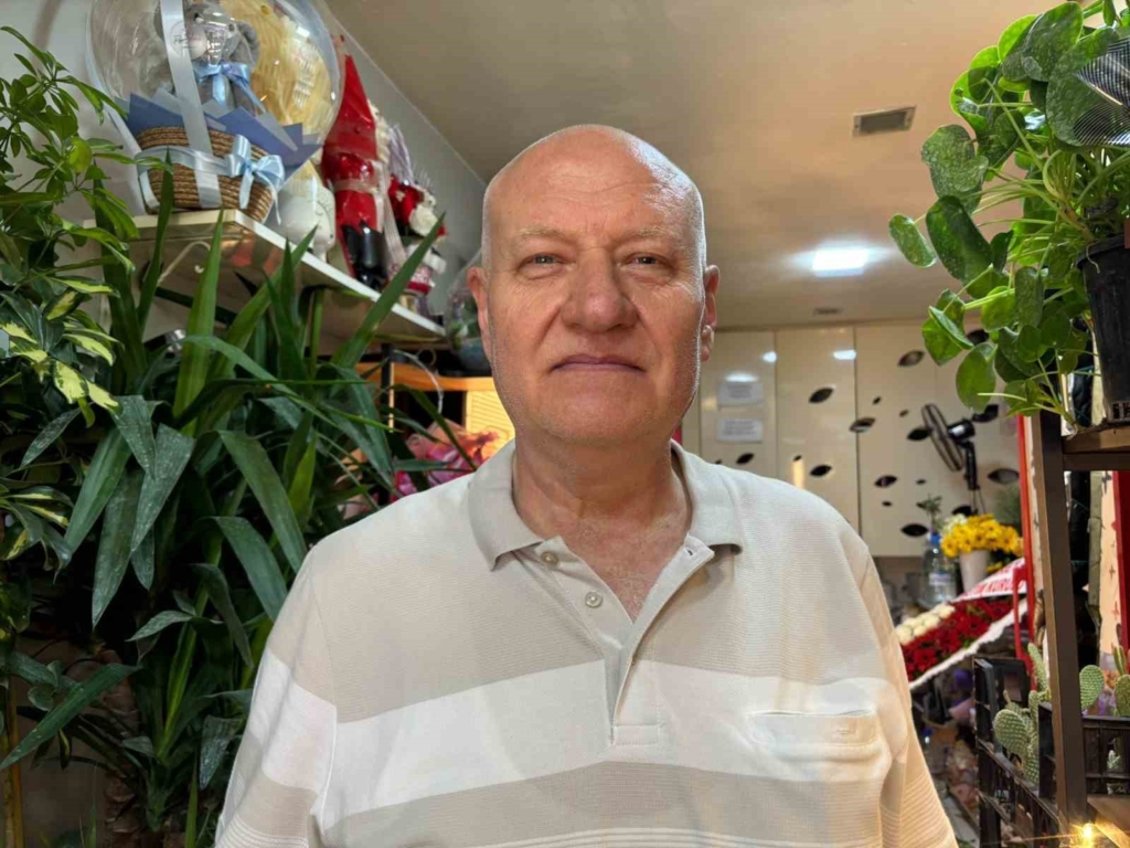 Çiçek bakımında yapılan en büyük yanlış bilinçsiz sulama