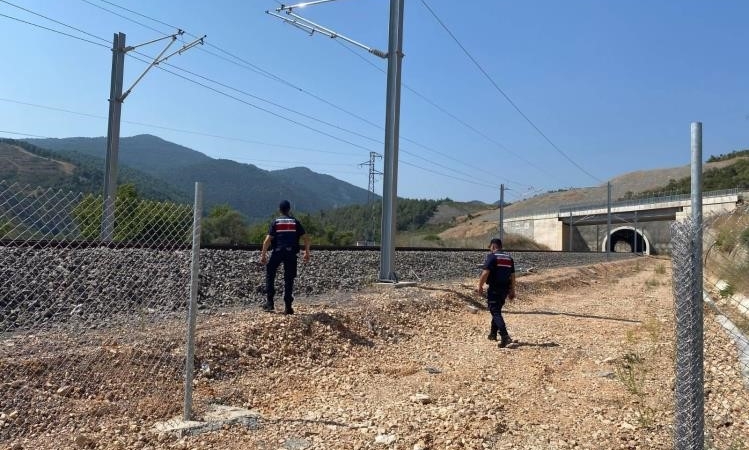 Bilecik’te YHT hattında güvenlik kontrolü